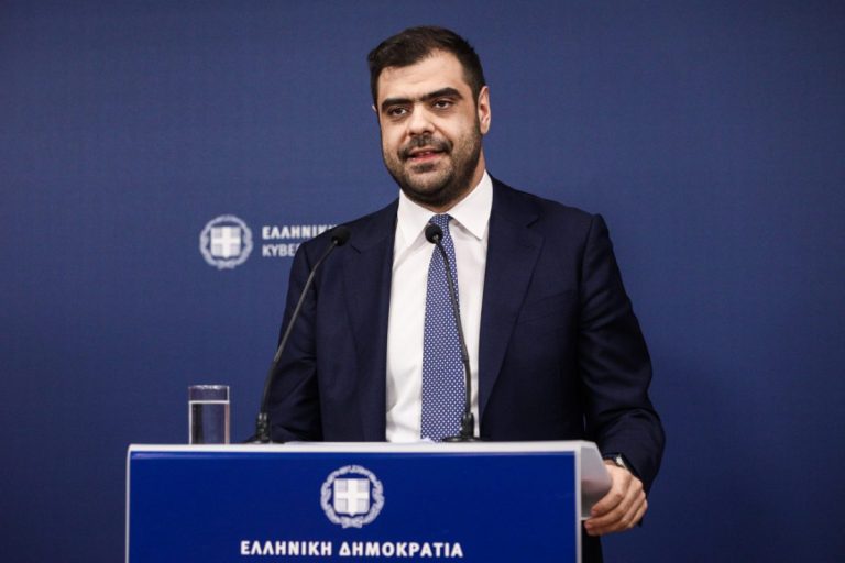 Μαρινάκης: Από 1η Ιουλίου το μηνιαίο επίδομα των 100 ευρώ στους ένστολους – Μετά τη ΔΕΘ οι αυξήσεις στις Ε.Δ.