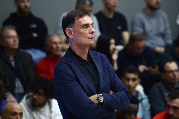 Μπαρτζώκας: «Ο Ράιτ μπήκε στις προπονήσεις και θα παίξει κόντρα στην Βιλερμπάν»