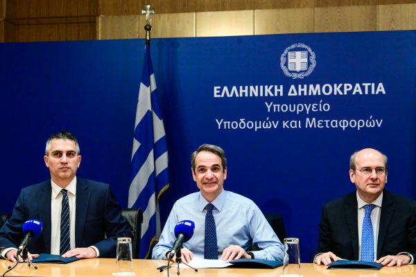 Μητσοτάκης: Πρέπει να κινηθούμε πιο γρήγορα – Να αναβαθμιστεί το σιδηροδρομικό δίκτυο