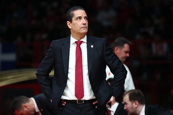 Ολυμπιακός: Οφείλει να ανοίξει το δώρο του Γιάννη Σφαιρόπουλου