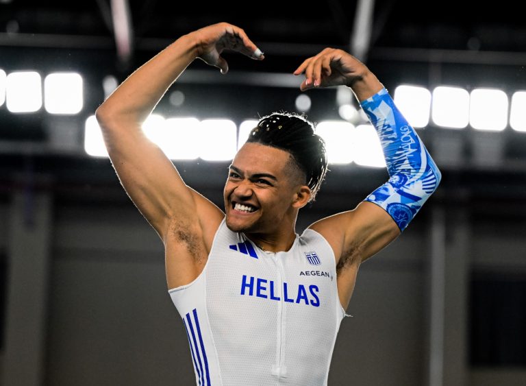 «Εύγε Μανόλο»: Συγχαρητήρια Μητσοτάκη, Ανδρουλάκη, Φάμελλου και ΚΚΕ στον Εμμανουήλ Καραλή