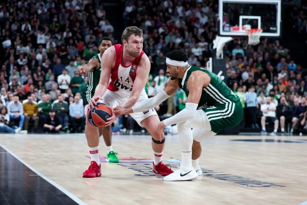 Ολυμπιακός: Φουρνιέ και Βεζένκοφ έβαλαν μαζί 50 πόντους, 20 οι άλλοι 8!