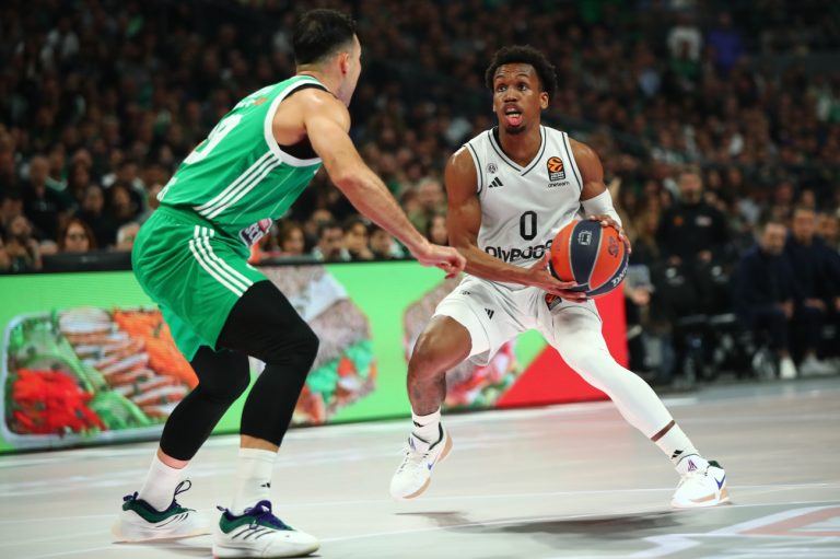 Τι Τζέι Σορτς: Δείχνει το μέλλον ή μήπως θυμίζει το παρελθόν;