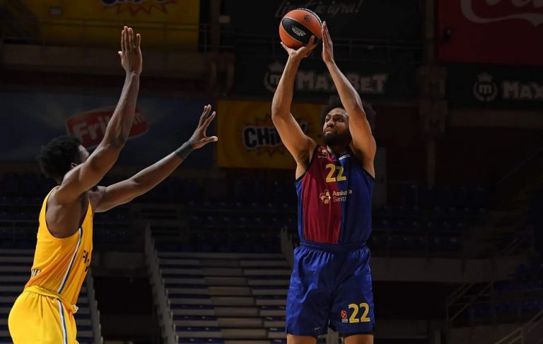 Πάρκερ: «Με τους τραυματισμούς που είχαν δεν θα έπρεπε να περπατάω, αλλά παίζω στο κορυφαίο επίπεδο»