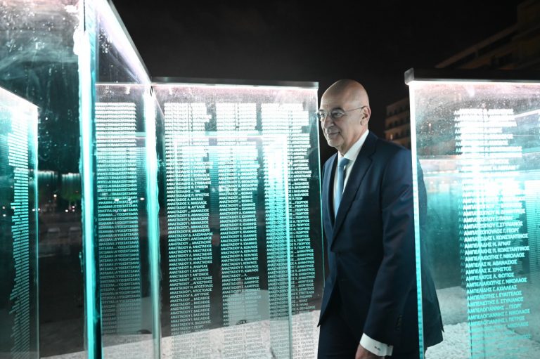 Ο Δένδιας χώρεσε στην «Κιβωτό» το όλον της «γαλάζιας» παράταξης