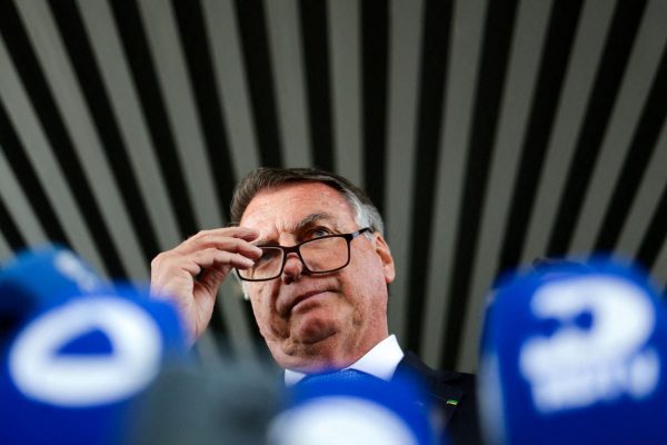 Βραζιλία: Ο Μπολσονάρου παραπέμπεται σε δίκη για απόπειρα πραξικοπήματος- Κινδυνεύει με πολυετή φυλάκιση