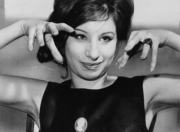 Τσιρίχτε ελεύθερα: Η Μπάρμπρα Στρέιζαντ ετοιμάζει άλμπουμ με τους Μπομπ Ντίλαν, Πολ ΜακΚάρτνέϊ και Αριάνα Γκράντε