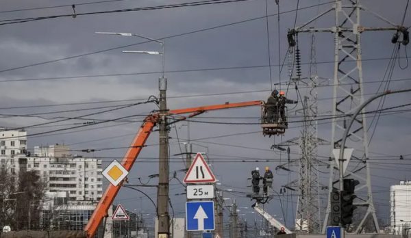 Ουκρανία: Σημαντικές ζημιές σε ενεργειακές εγκαταστάσεις της DTEK από ρωσικές επιδρομές