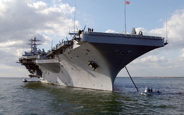 Τέταρτη επίθεση των Χούθι κατά αεροπλανοφόρου των ΗΠΑ – Η CENTCOM ανάρτησε βίντεο με πλήγματα εναντίον τους