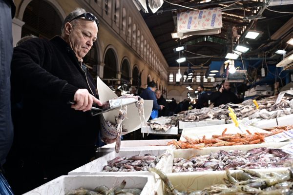 Καθαρά Δευτέρα: Ανοιχτή η Βαρβάκειος και η Αγορά του Ρέντη μέχρι αύριο το μεσημέρι