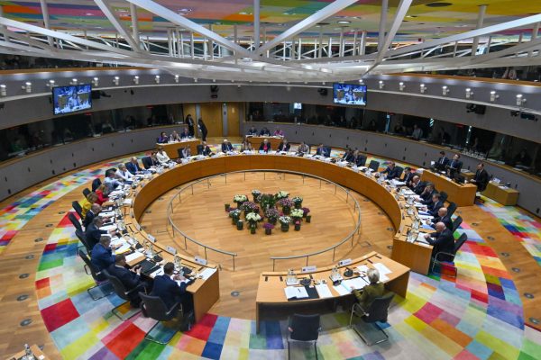 ΕΕ: Καλεί τη Ρωσία να επιδείξει «πραγματική πολιτική βούληση» για τον τερματισμό του πολέμου – Πλην Ουγγαρίας