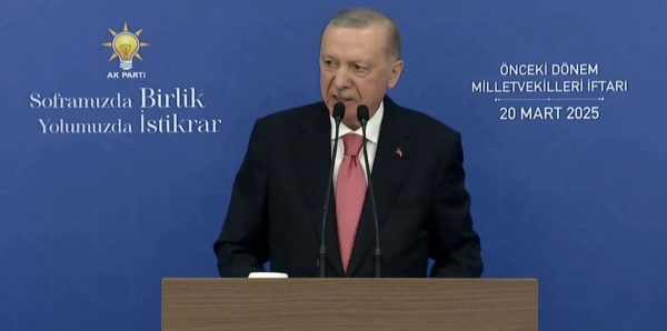 Τουρκία: Πρώτο σχόλιο Ερντογάν για τη σύλληψη Ιμάμογλου – Τι λέει η μητέρα του δημάρχου [βίντεο]