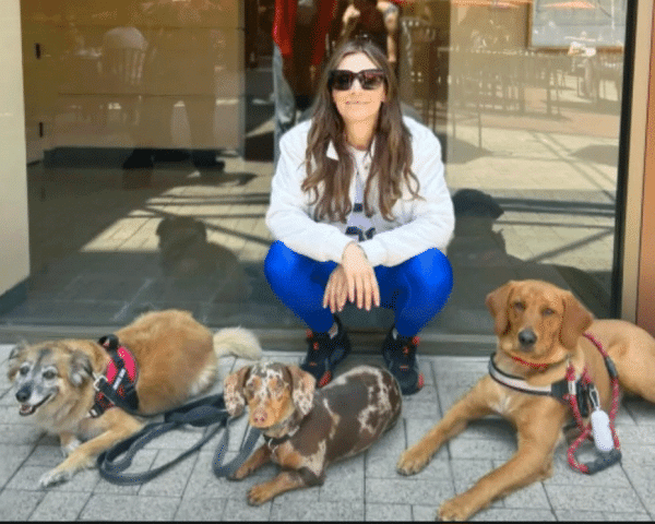 Σύντροφοι – συμπαραστάτες οι σκύλοι βοηθοί για τους ανθρώπους που δεν ακούν