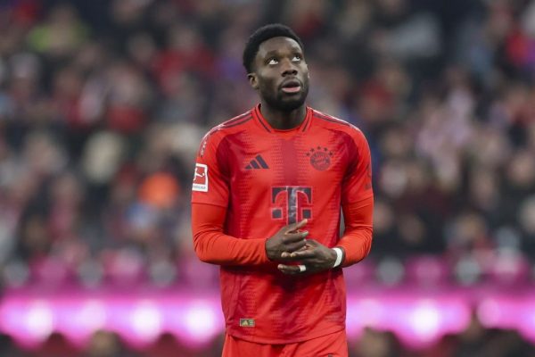 Σοκ στην Μπάγερν, τέλος η σεζόν για Ντέιβις: Υπέστη ρήξη χιαστού στο Καναδάς – ΗΠΑ (pic, vid)