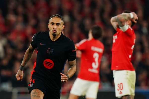 Μπενφίκα – Μπαρτσελόνα 0-1: «Απόδραση» με Ραφίνια και Σέζνι (vid)