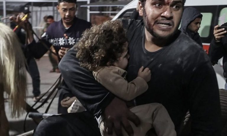 Γάζα: Σφαγή με πάνω από 400 νεκρούς – Γιατί το Ισραήλ έσπασε την εκεχειρία – Στο Κάιρο αντιπροσωπεία της Χαμάς