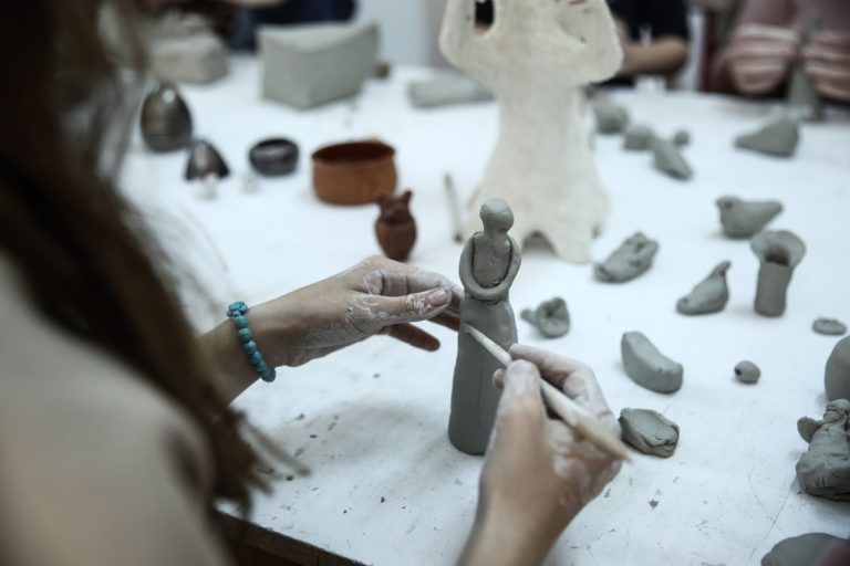 Πασχαλινές εικαστικές δράσεις και παραστάσεις για όλη την οικογένεια, με ελεύθερη συμμετοχή στην πόλη