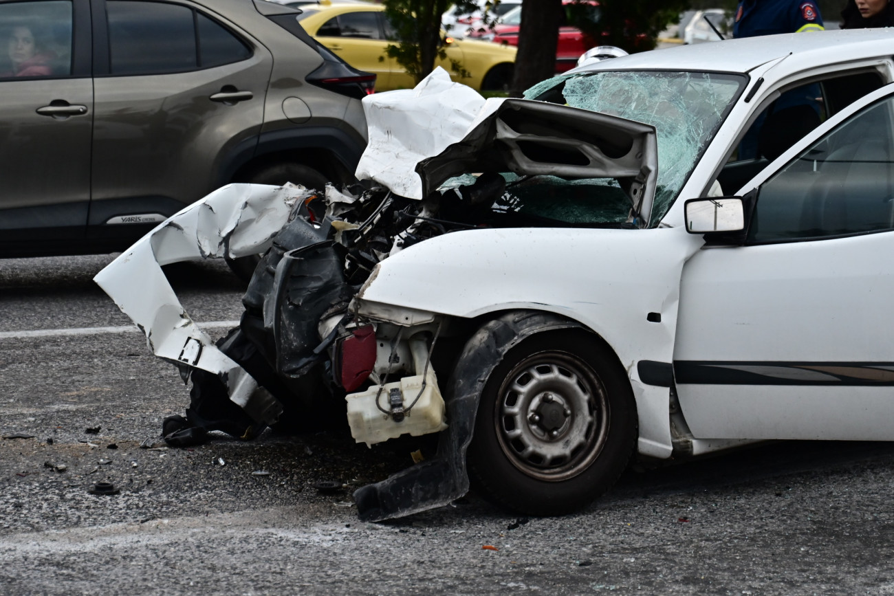 Ζευγάρι ηλικιωμένων οι δύο νεκροί στο δυστύχημα της λεωφόρου Κατεχάκη – Πώς συνέβη το τροχαίο