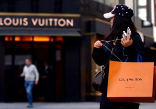 Αναδίπλωση για τα πολυτελή brands – Με το σταγονόμετρο ανοίγουν νέα καταστήματα