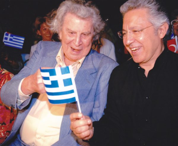 Μίκης Θεοδωράκης – Zülfü Livaneli: Μια εμβληματική μουσική σύμπραξη