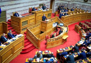 Ανοίγουν οι γραμμές μεταξύ των αρχηγών για τη μομφή – Την παραίτηση Μητσοτάκη ζητά ο Φάμελλος – Συνεδριάζει το Εκτελεστικό Γραφείο του ΣΥΡΙΖΑ