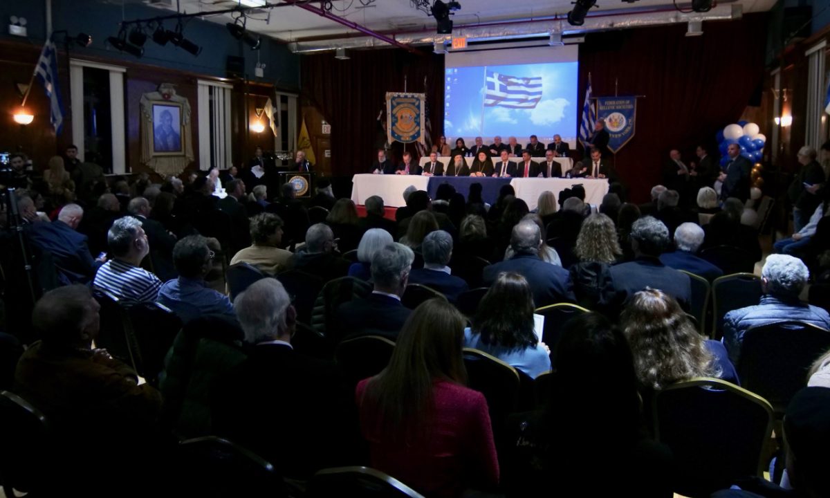 Ανδρουλάκης από Αστόρια: Χρέος να μην υπάρχει παιδί που να μην έχει την ευκαιρία να μάθει την ελληνική γλώσσα