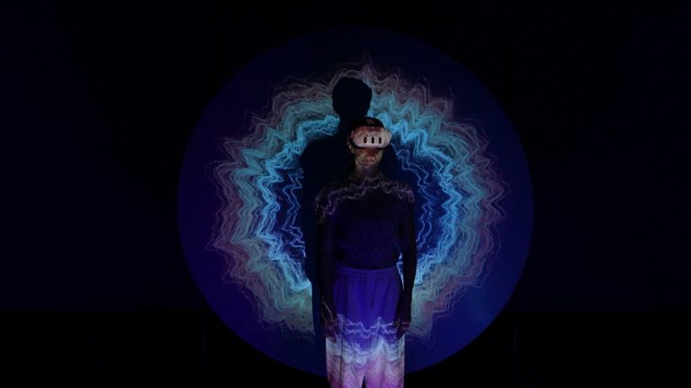 Μια παράσταση χορού που μας θυμίζει ότι είμαστε μέρος του τέρατος και το ίδιο το Terras