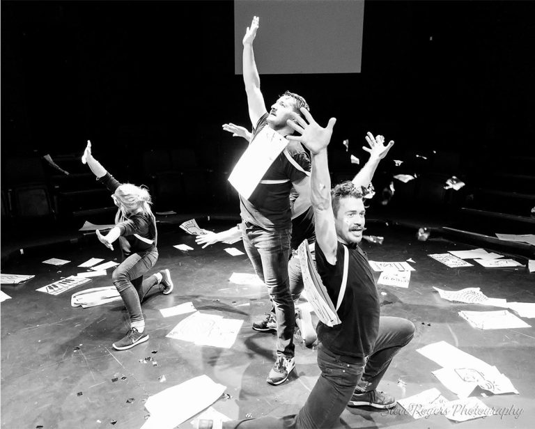 Η μαγεία του ανεξάρτητου νεοϋρκέζικου θεάτρου έρχεται στην Αθήνα – Για για δύο μόνο παραστάσεις