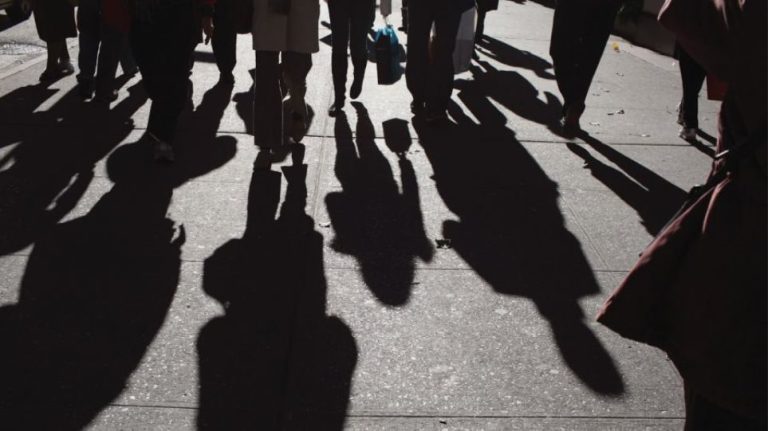 Σε ισχύ το νέο επίδομα ανεργίας – Ο αλγόριθμος, οι δικαιούχοι και οι αλλαγές σε 10 ερωτήσεις και απαντήσεις