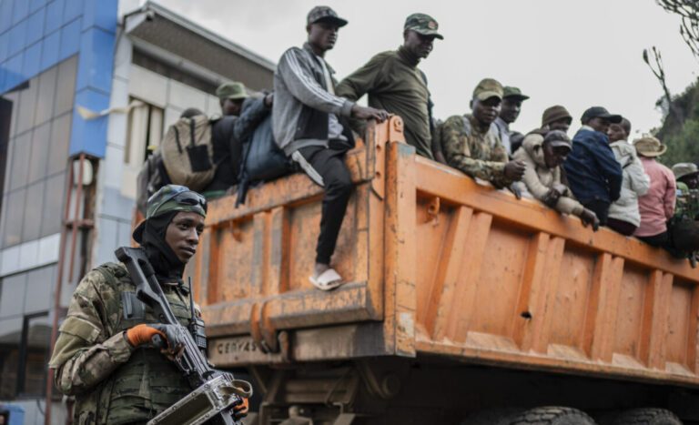 Πόλεμος στη ΛΔ Κονγκό: Η κυβέρνηση επικηρύσσει ηγέτες του M23