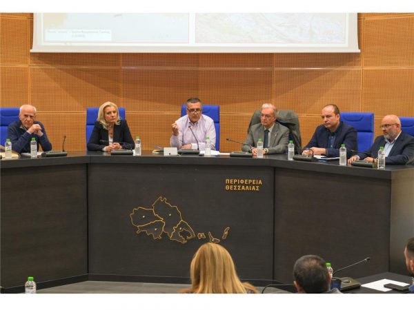 Μειωμένη κατά 50% η διαθέσιμη στάθμη του λίμνης Πλαστήρα, καθόλου νερό από τη λίμνη Σμοκόβου