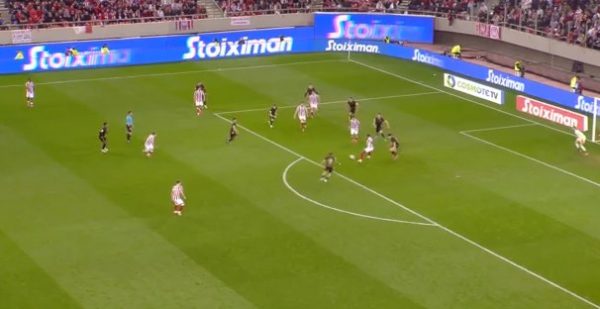 Απειλεί ο Ολυμπιακός με Βέλντε (vid)