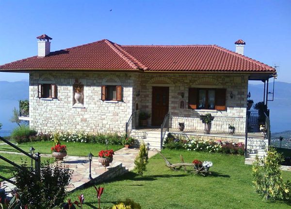 Ακίνητα: Τέσσερις στους 10 ιδιοκτήτες στην Ελλάδα κατέχουν 2η κατοικία – Στο 64% η ιδιοκατοίκηση