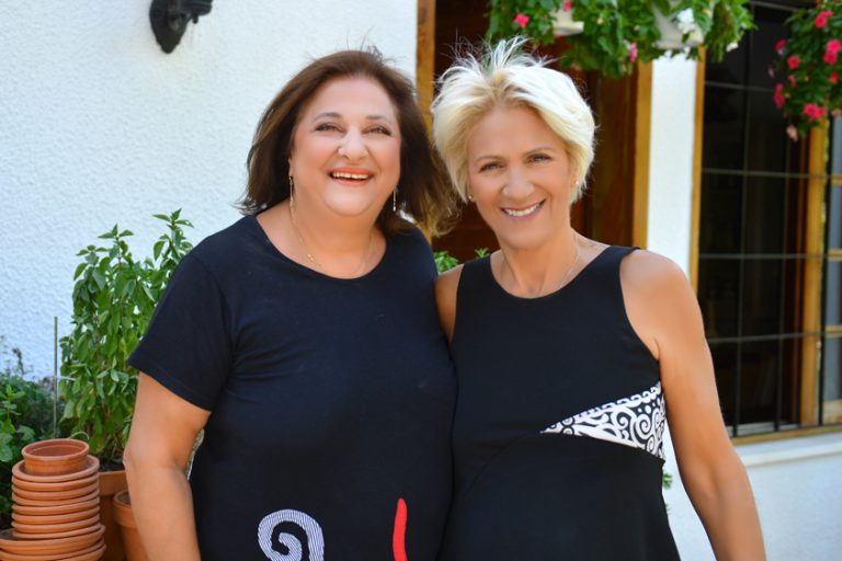 Ελισάβετ Κωνσταντινίδου: «Την ημέρα που έφυγε η Καίτη Κωνσταντίνου ήταν τα γενέθλιά μου, ήταν σοκ»