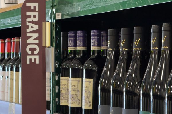 Τα πρώτα ρήγματα στην ΕΕ πριν ακόμη ξεκινήσει ο εμπορικός πόλεμος με Τραμπ