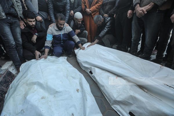 Γάζα: 2 άμαχοι Παλαιστίνιοι σκοτώθηκαν και άλλοι τραυματίστηκαν από ισραηλινά πυρά