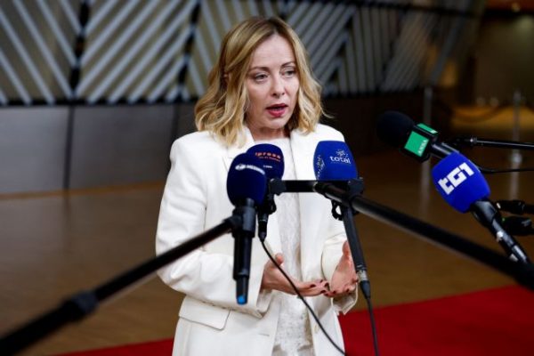 Σύνοδος Κορυφής: Διαφωνεί η Μελόνι με την αποστολή ευρωπαϊκών στρατευμάτων στην Ουκρανία