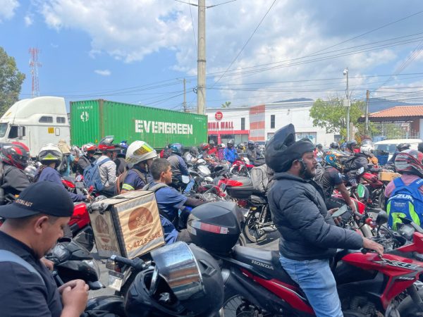 Γουατεμάλα: Διαδηλώσεις κατά της υποχρεωτικής ασφάλισης όλων των μηχανοκίνητων οχημάτων