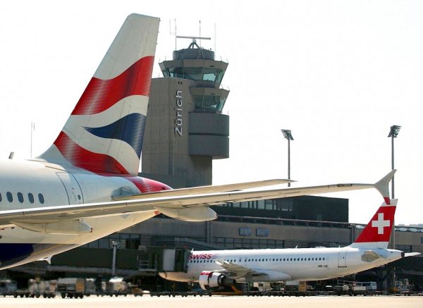 Τέλος οι ανακοινώσεις στη γαλλική γλώσσα στο αεροδρόμιο της Ζυρίχης – Ποιος ο λόγος