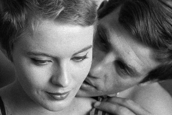 Από τον Μπέρτολτ Μπρεχτ στον Ζαν-Λυκ Γκοντάρ: Πώς μια ταινία άλλαξε ολόκληρο τον κινηματογράφο