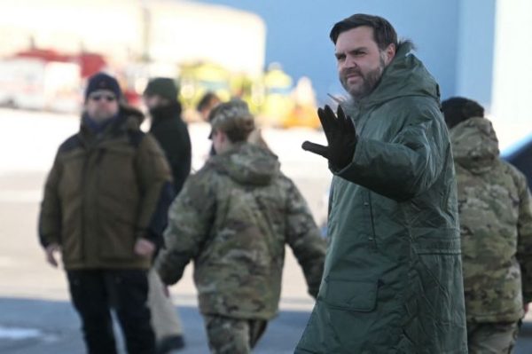 Γροιλανδία: Η Δανία δεν έχει κάνει καλή δουλειά, λέει ο αντιπρόεδρος των ΗΠΑ Βανς