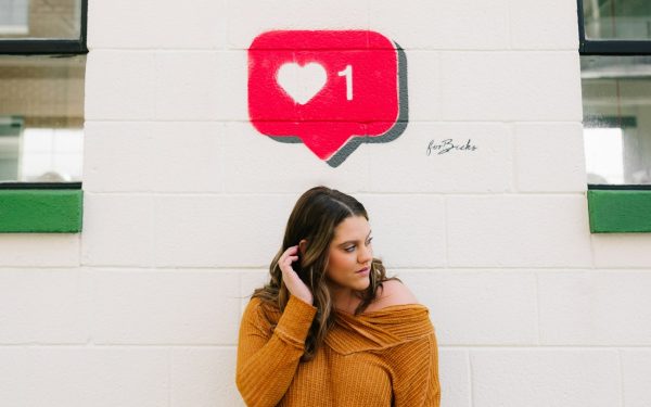 Είναι τα social media η ζάχαρη της ψυχής; Όλα όσα αξίζει να ξέρεις για τον «ψηφιακό διαβήτη»