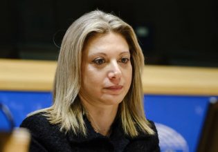 Καρυστιανού: Υποκριτική και κουτσουρεμένη η πρόταση για προανακριτική – Δείξτε ανάστημα