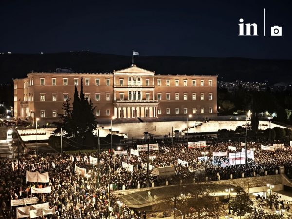 Τέμπη: «Καμία συγκάλυψη» – Μομφή στην κυβέρνηση εντός και εκτός Βουλής – Μαζικές συγκεντρώσεις σε όλη τη χώρα