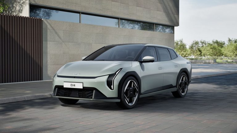 KIA EV4: Δισυπόστατο και πληθωρικό