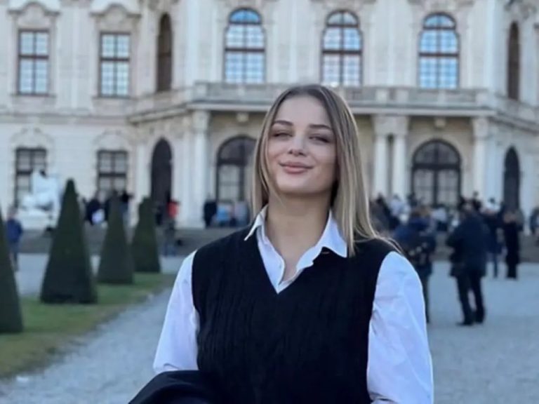 Θεσσαλονίκη: «Κλαούντια σε αγαπώ» – Συγκλόνισαν οι σπουδαστές της ΣΣΑΣ στην παρέλαση