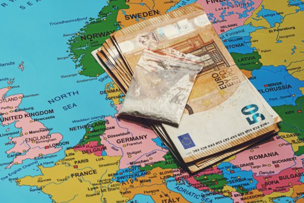 Από την κάνναβη στην κοκαΐνη: Αριθμοί ρεκόρ σε μία ΕΕ όπου ακμάζουν τα ναρκωτικά