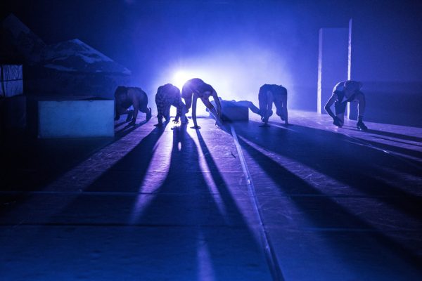 «Τα Σκυλιά» του Ανέστη Αζά έρχονται από τις 25/4 στο Θέατρο Κιβωτός για 10 μόνο παραστάσεις