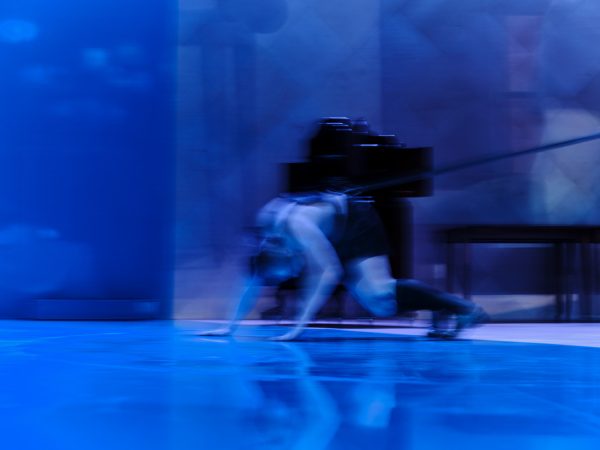 «Η καρδιά του σκύλου» σταματάει να χτυπάει στο θέατρο «Κιβωτός»