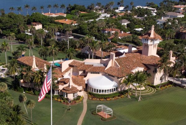 Τραμπ: F-16 αναχαίτισαν αεροπλάνα κοντά στο θέρετρο του Αμερικανού προέδρου